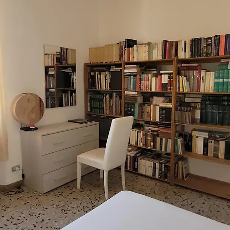 Ampia Vicina Al Centro Vendégház *